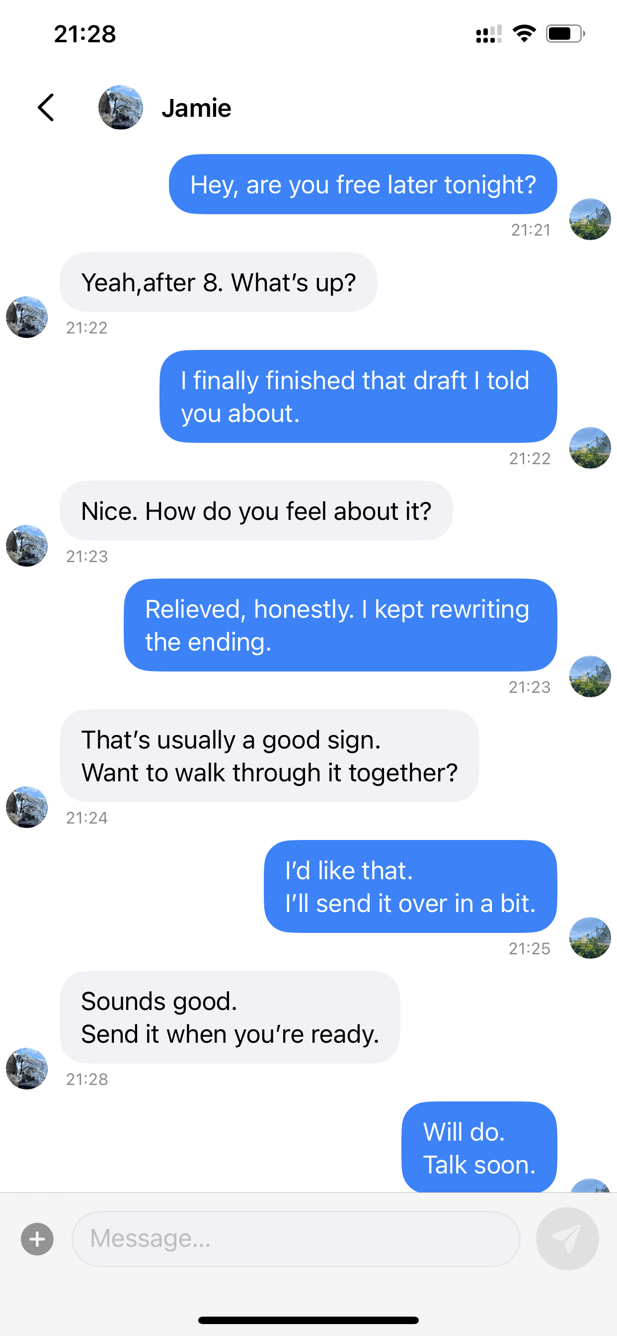 AegisWhisper chat screenshot with voice message controls